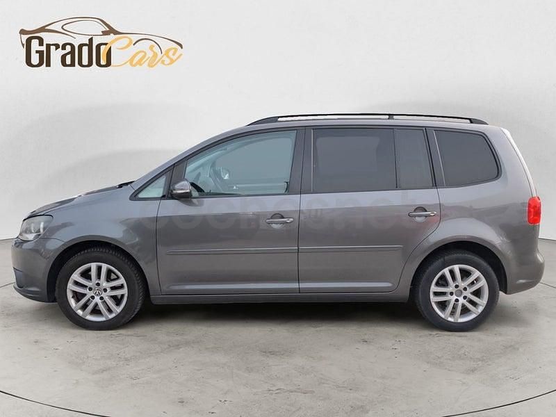 Usado VW Touran Advance 140 CV (102 kW) 2011 Gris / plata Monovolumen