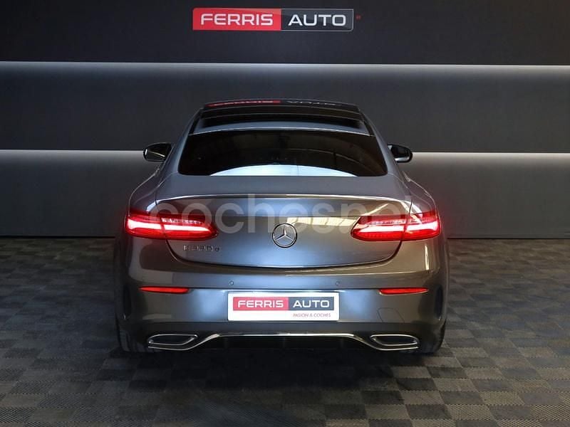 Usado Mercedes E220 194 CV (142 kW) 2018 Gris / plata Coupe