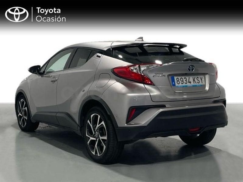 Usado Toyota C-HR Advance 126 CV (92 kW) 2019 Plateado SUV
