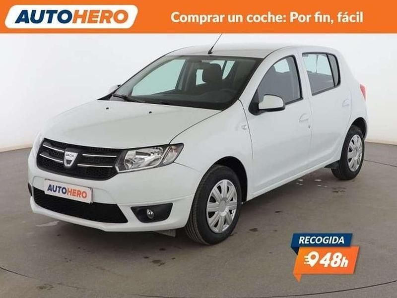 Usado Dacia Sandero Lauréate 75 CV (55 kW) 2015 Blanco Utilitario