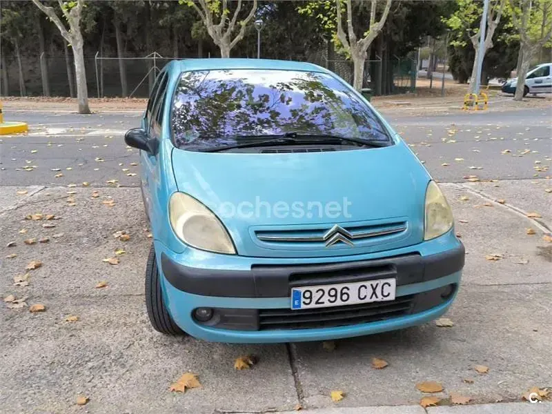 Usado Citroën Xsara Picasso Exclusive 95 CV (69 kW) 2004 Azul Monovolumen