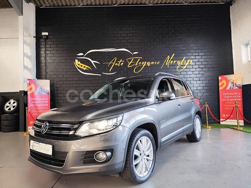 Gris / plata Usado 2014 VW Tiguan SUV | 13.990 € (Un poco caro) - Imagen 1/4