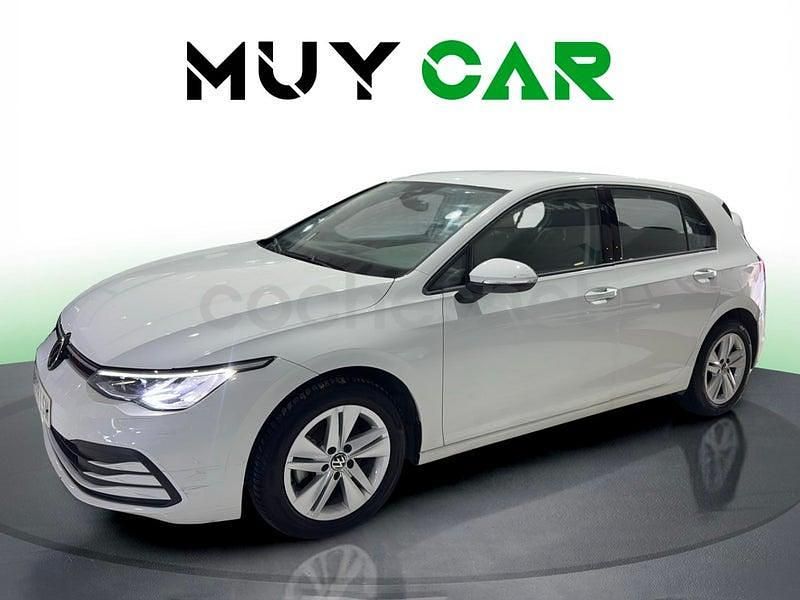 Usado VW Golf VIII 116 CV (85 kW) 2021 Blanco Berlina