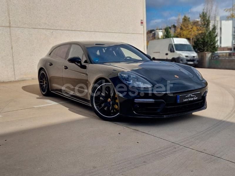 Usado Porsche Panamera Sport Turismo 680 CV (500 kW) 2018 Negro Familiar