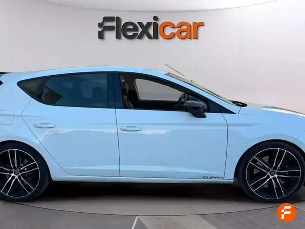 Usado Seat Leon ST CUPRA 290 CV (213 kW) 2019 Blanco Familiar