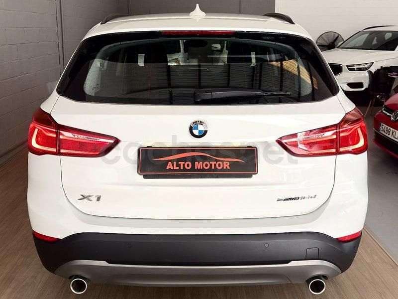 Usado BMW X1 Sport Line 150 CV (110 kW) 2018 Blanco SUV