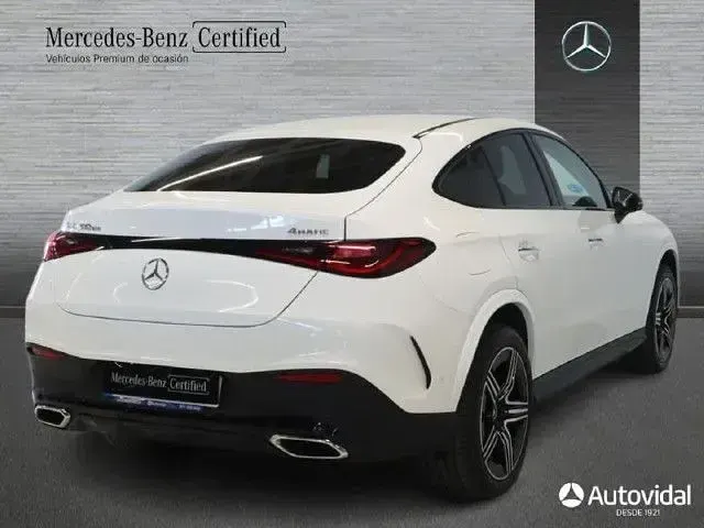 Usado Mercedes GLC300e 333 CV (244 kW) 2025 Blanco polar