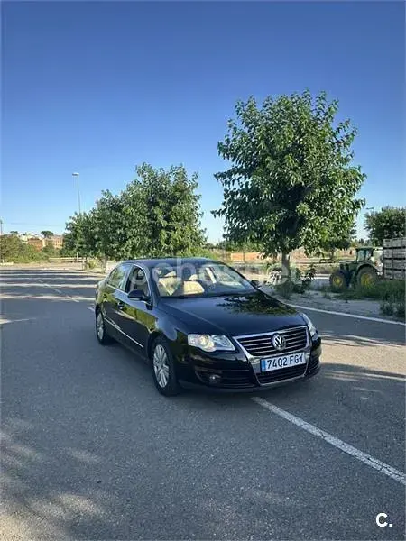 Usado VW Passat Trendline 140 CV (102 kW) 2006 Negro Berlina