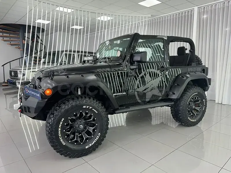 Usado Jeep Wrangler Sahara 200 CV (147 kW) 2017 Negro SUV