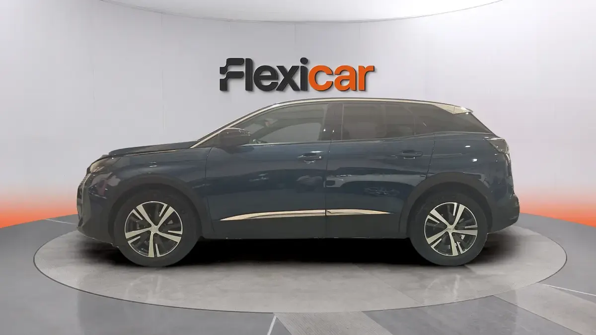 Usado Peugeot 3008 Allure 131 CV (96 kW) 2024 Blanco SUV