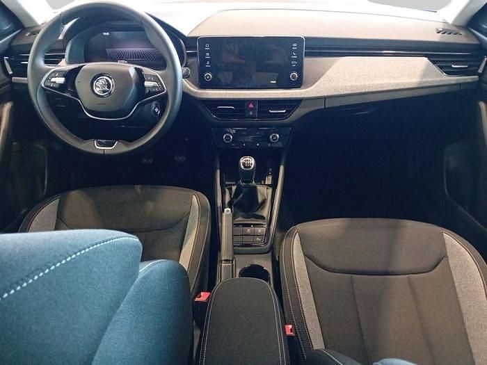 Usado Skoda Kamiq Selection 115 CV (84 kW) 2024 Gris SUV