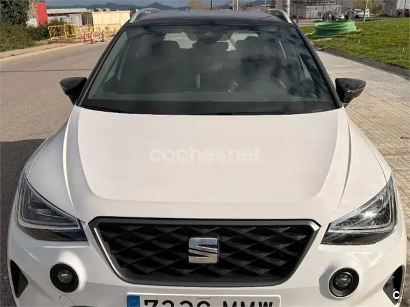 Usado Seat Arona Style 110 CV (80 kW) 2024 Blanco SUV
