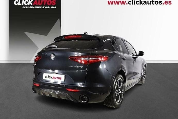 Usado Alfa Romeo Stelvio Veloce 210 CV (154 kW) 2022 SUV