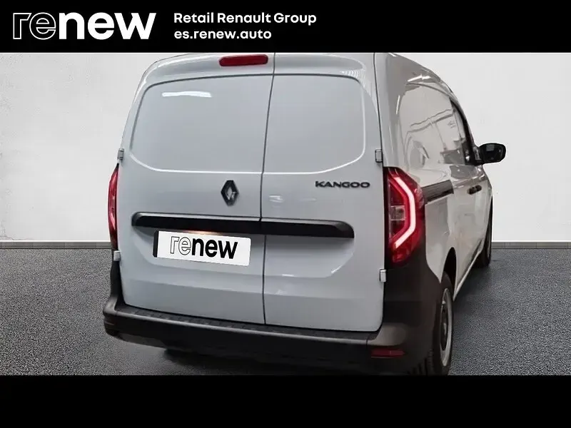 Usado Renault Kangoo 88 kW (120 CV) 2023 Blanco Monovolumen