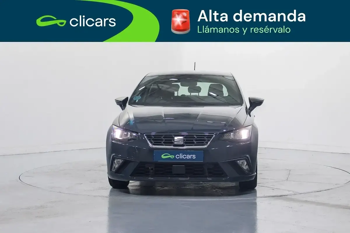 Usado Seat Ibiza FR 115 CV (84 kW) 2025 Gris Utilitario