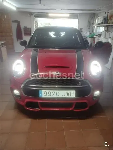 Usado Mini Cooper S 192 CV (141 kW) 2017 Rojo Utilitario