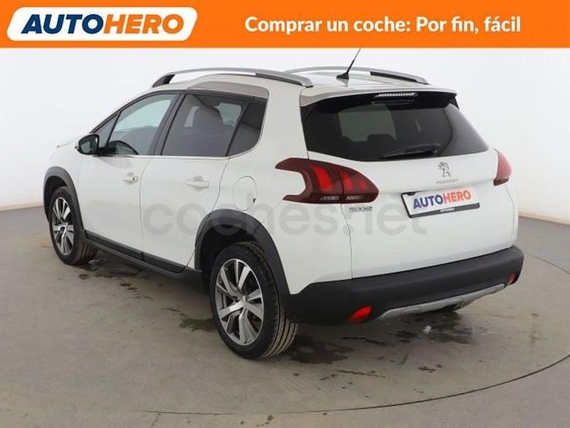 Usado Peugeot 2008 Allure 130 CV (95 kW) 2019 Blanco SUV