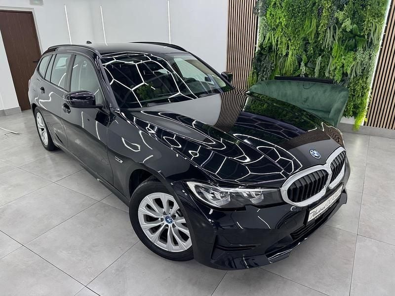 Usado BMW 320e 204 CV (150 kW) 2022 Negro Familiar