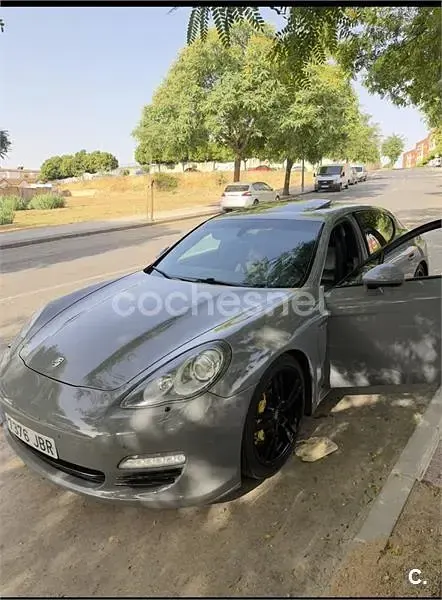 Usado Porsche Panamera 400 CV (294 kW) 2011 Gris / plata Utilitario