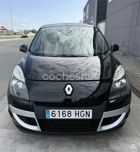 Usado Renault Scenic E-Tech Dynamique 130 CV (95 kW) 2011 Negro Monovolumen