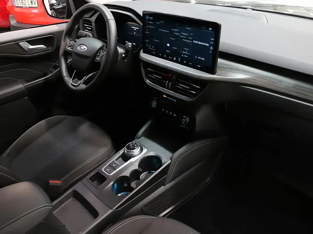 Usado Ford Kuga Active 243 CV (178 kW) 2025 Negro SUV