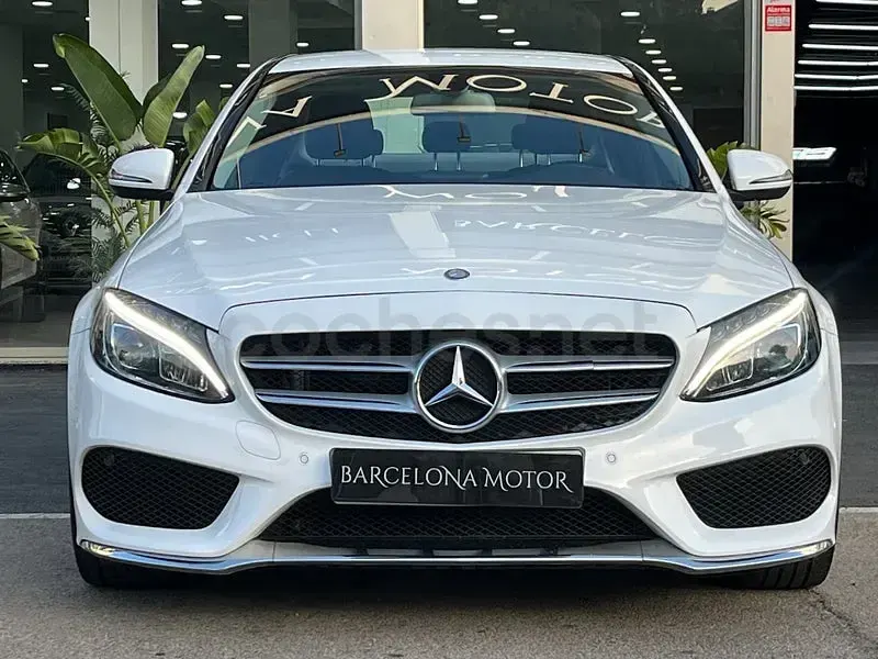 Usado Mercedes C220 AMG line 170 CV (125 kW) 2016 Blanco Berlina