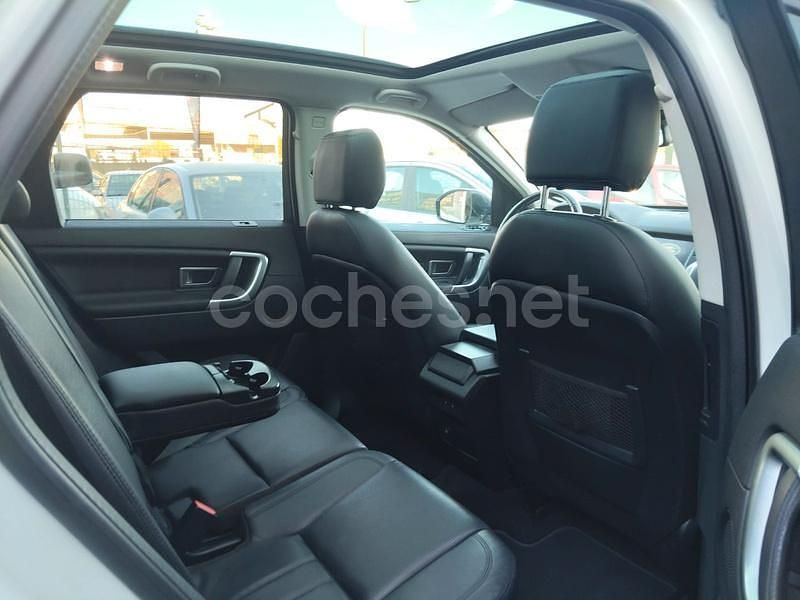 Usado Land Rover Discovery Sport HSE Luxury 150 CV (110 kW) 2017 Blanco SUV