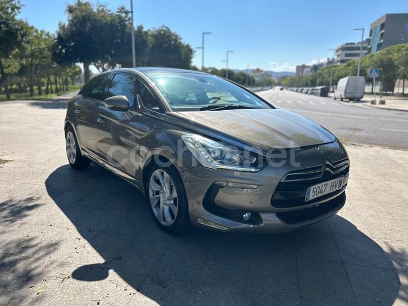Usado DS Automobiles DS5 181 CV (133 kW) 2015 Beige Utilitario