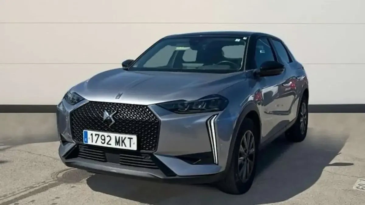 Usado DS Automobiles DS3 Crossback Bastille 131 CV (96 kW) 2023 Gris SUV