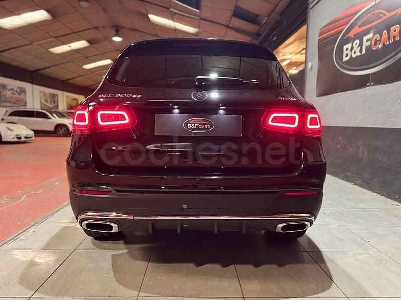 Usado Mercedes GLC300e 306 CV (225 kW) 2022 Negro SUV
