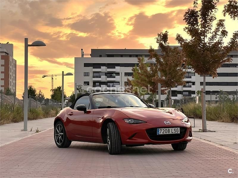 Usado Mazda MX5 Style 160 CV (117 kW) 2016 Rojo Descapotable