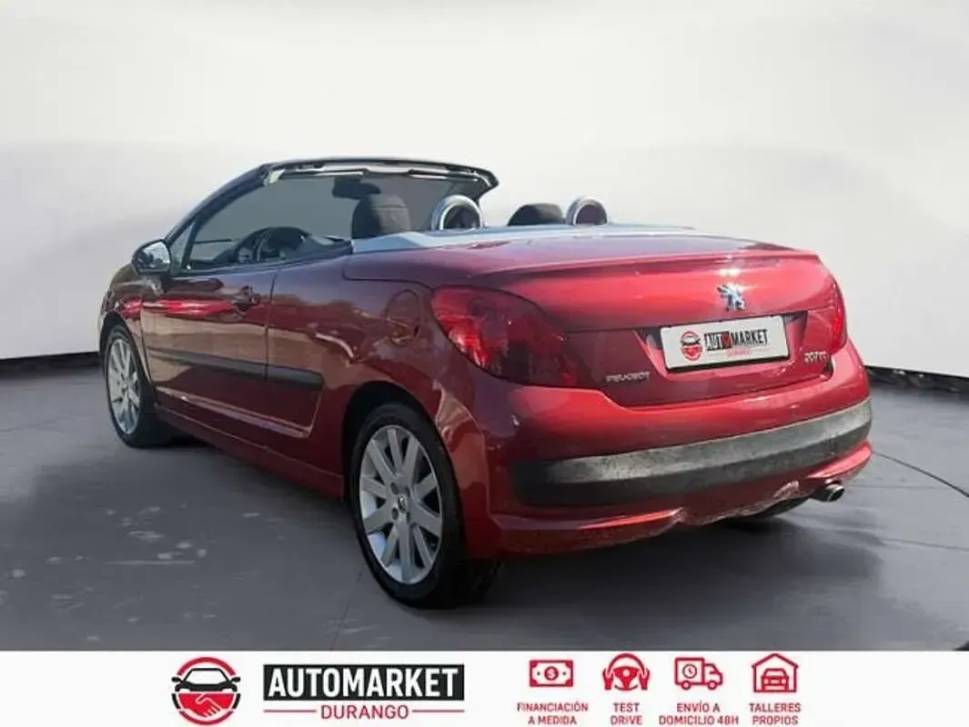Usado Peugeot 207 CC Sport 110 CV (80 kW) 2008 Burdeos Descapotable