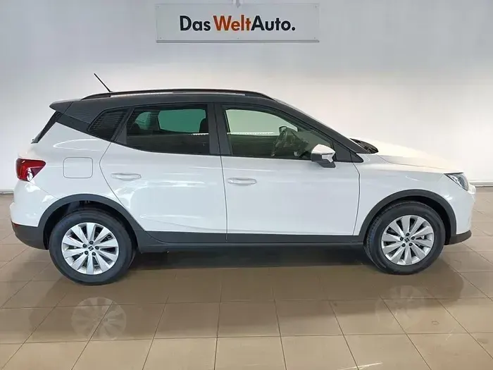 Usado Seat Arona Style 115 CV (84 kW) 2025 Blanco SUV