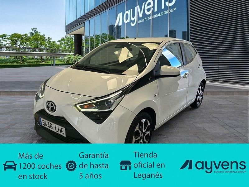 Blanco Usado 2020 Toyota Aygo X-play Utilitario | 11.700 € (Un poco caro) - Imagen 1/4