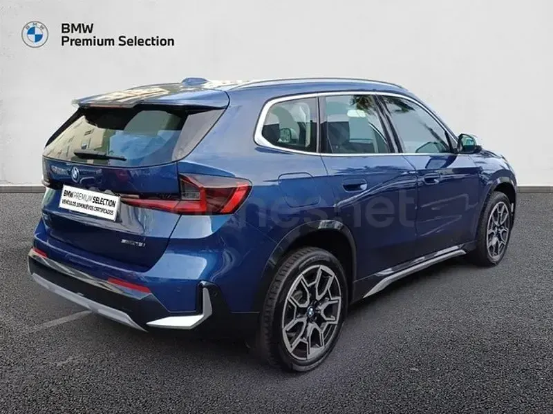Usado BMW X1 Comfort Edition 136 CV (100 kW) 2023 Azul SUV