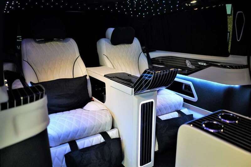 Negro Usado 2020 Mercedes V300 Avantgarde Monovolumen | 101.900 € - Imagen 1/4