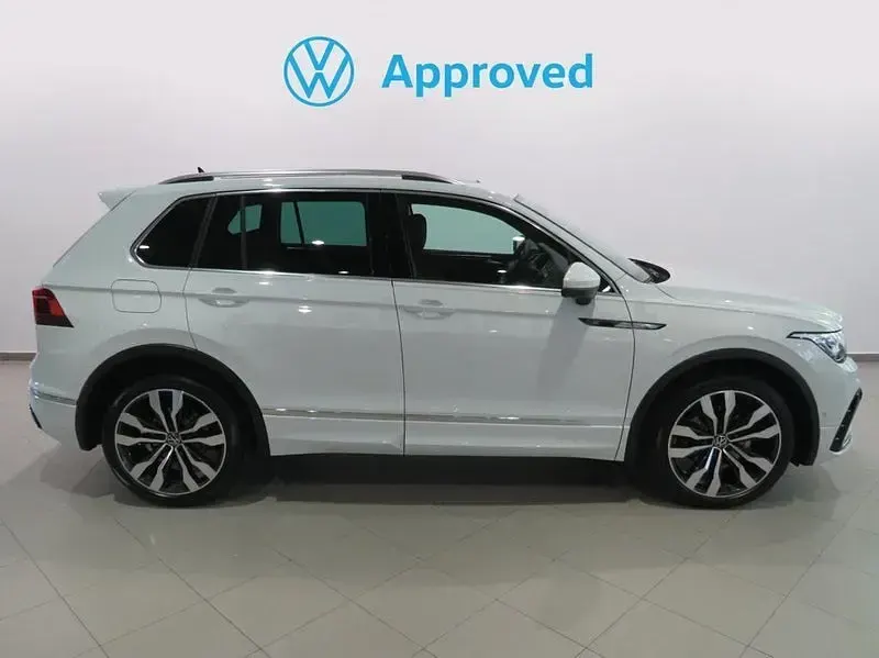 Usado VW Tiguan R-line 150 CV (110 kW) 2021 Blanco SUV