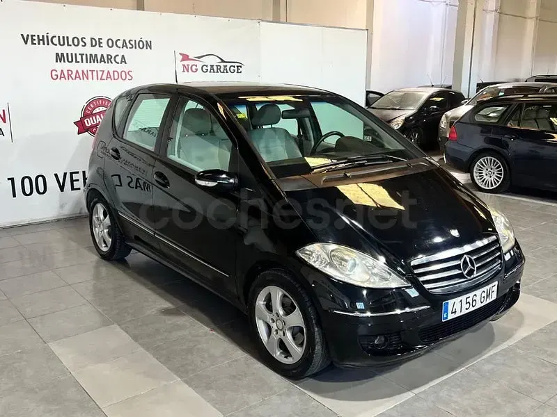 Usado Mercedes A150 Elegance 95 CV (69 kW) 2009 Negro Monovolumen