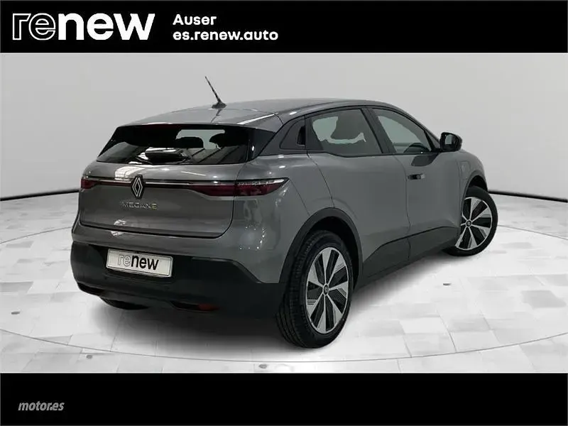 Usado Renault Megane E-Tech Evolution 95 kW (130 CV) 2023 Gris Berlina