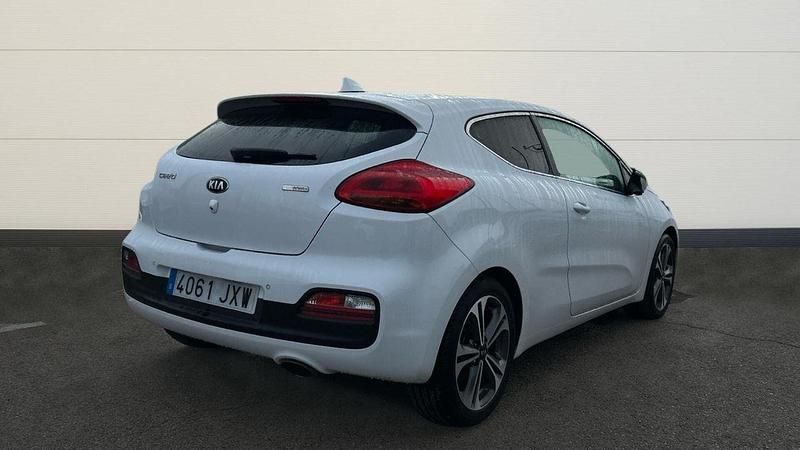 Usado Kia ProCeed 120 CV (88 kW) 2017 Blanco Utilitario