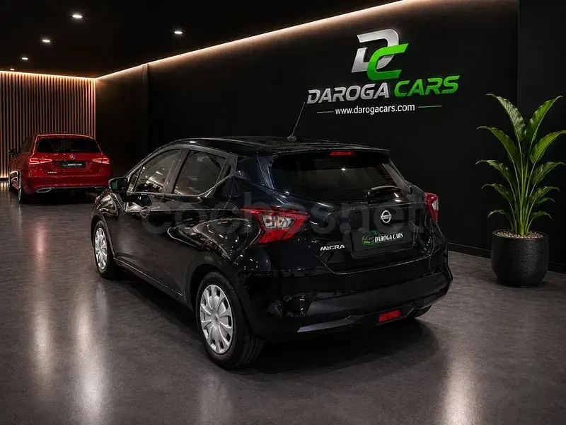 Usado Nissan Micra Acenta 92 CV (67 kW) 2023 Negro Utilitario