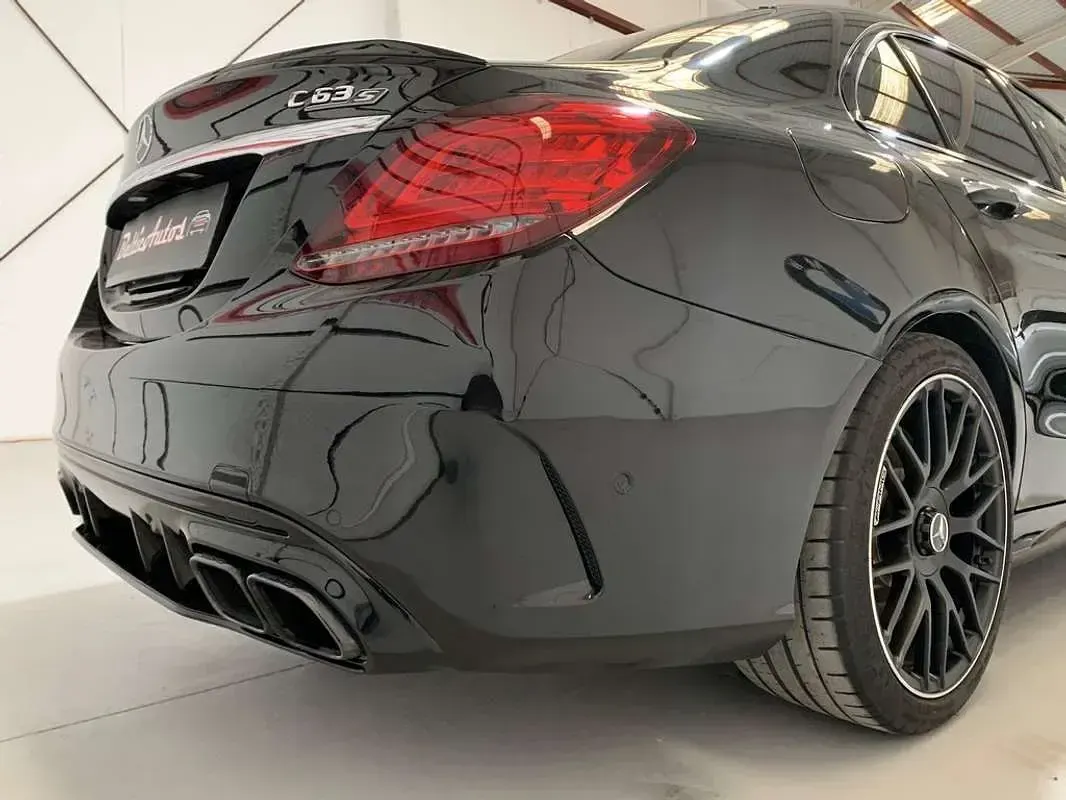 Usado Mercedes C63 AMG AMG 510 CV (375 kW) 2020 Negro Familiar