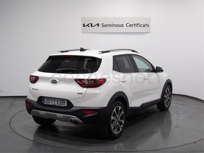 Usado Kia Stonic 120 CV (88 kW) 2020 Blanco SUV