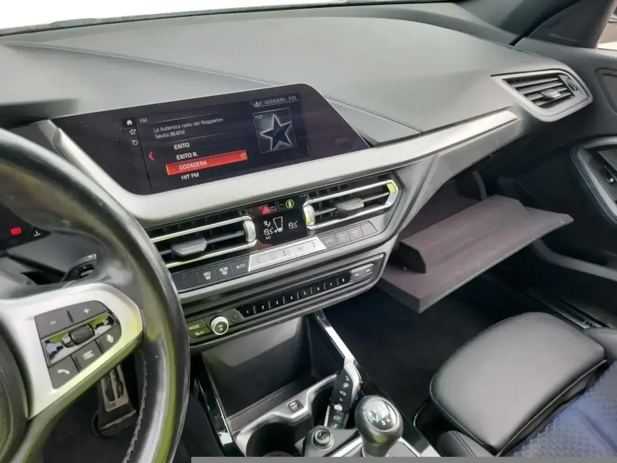 Usado BMW 116 116 CV (85 kW) 2022 Blanco Utilitario
