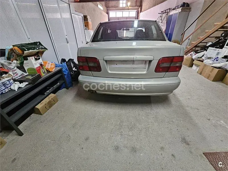 Usado Volvo V70 140 CV (102 kW) 1999 Beige Familiar