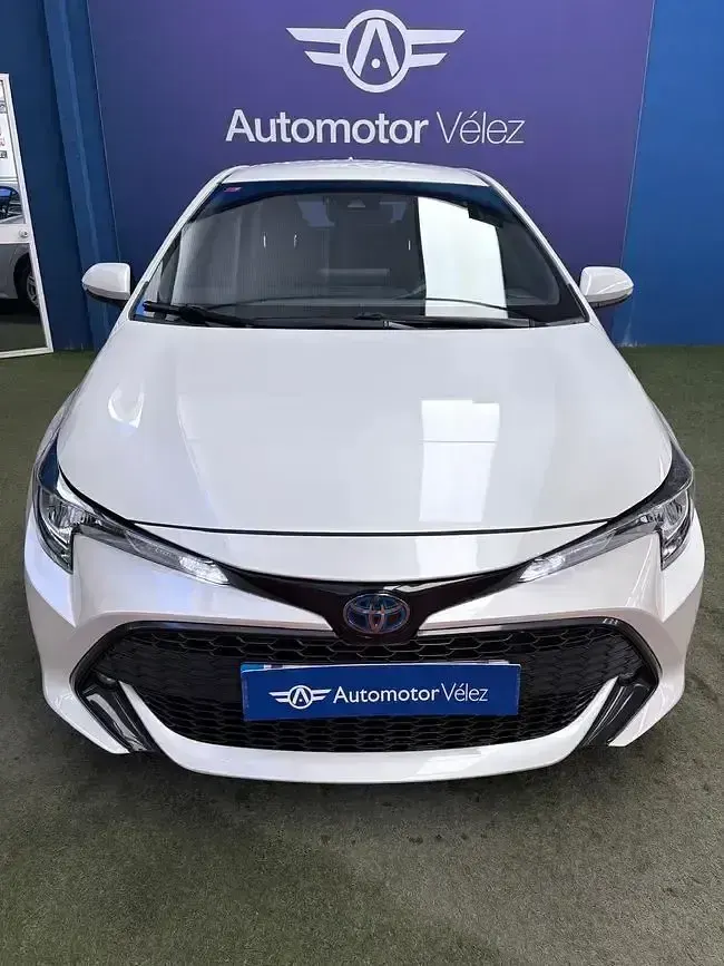 Usado Toyota Corolla Business Edition 122 CV (89 kW) 2021 Blanco Berlina