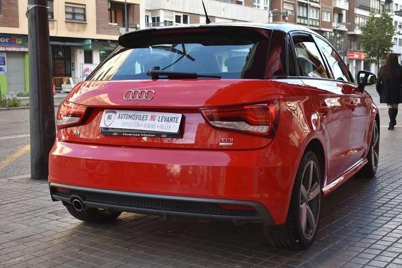 Usado Audi A1 Sportback Design 90 CV (66 kW) 2016 Rojo Utilitario