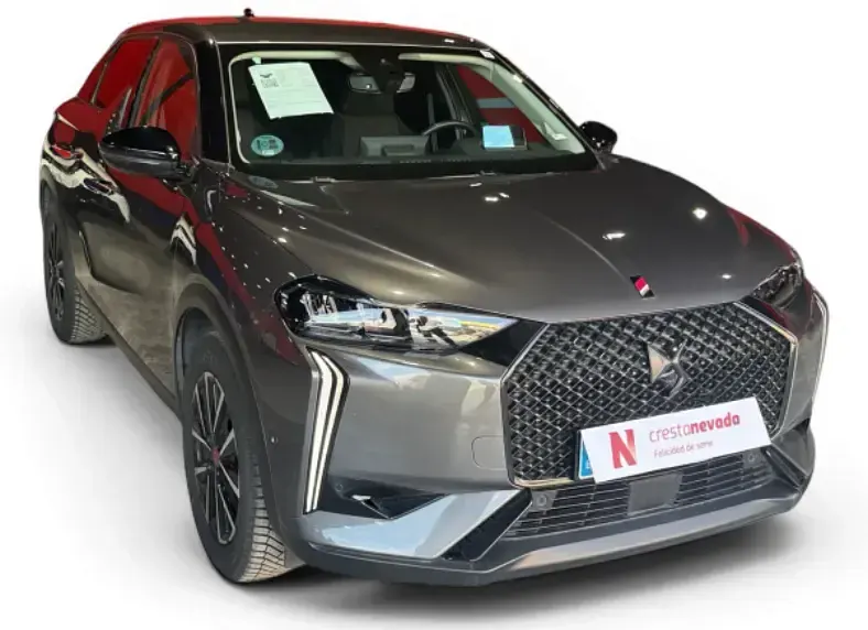 Usado DS Automobiles DS3 Crossback Performance 131 CV (96 kW) 2023 Gris / plata SUV