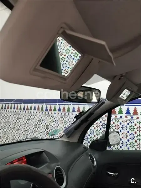 Usado Citroën C3 61 CV (44 kW) 2006 Blanco Berlina