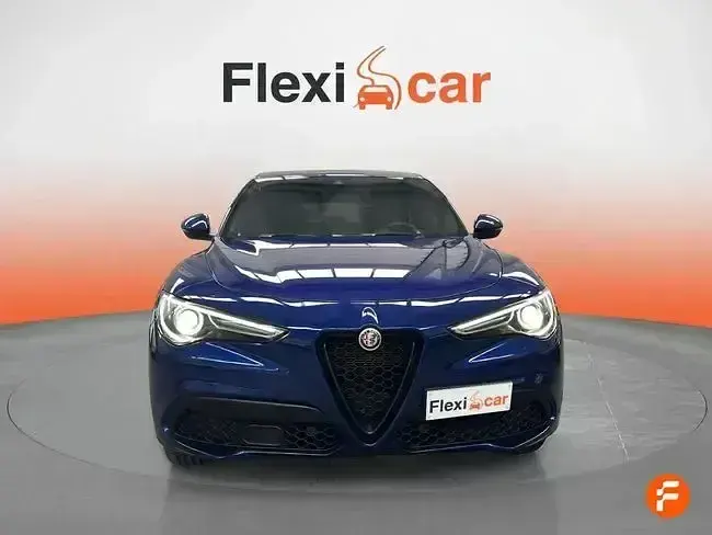 Usado Alfa Romeo Stelvio Sprint 200 CV (147 kW) 2022 Azul SUV